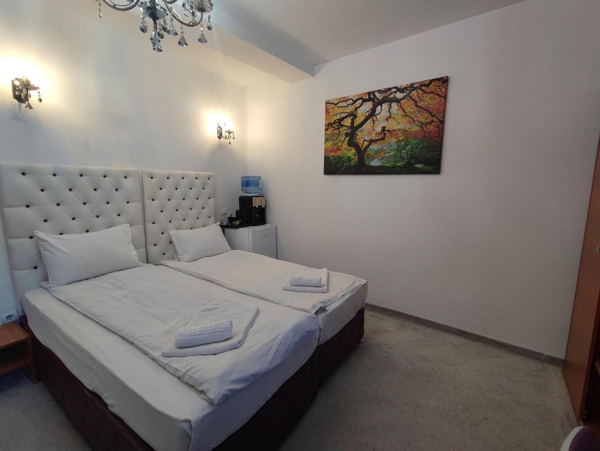Iris Boutique Therme & Bucharest Otopeni Airport Dış mekan fotoğraf