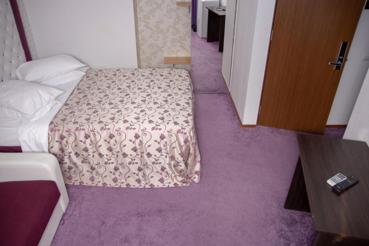 Iris Boutique Therme & Bucharest Otopeni Airport Dış mekan fotoğraf
