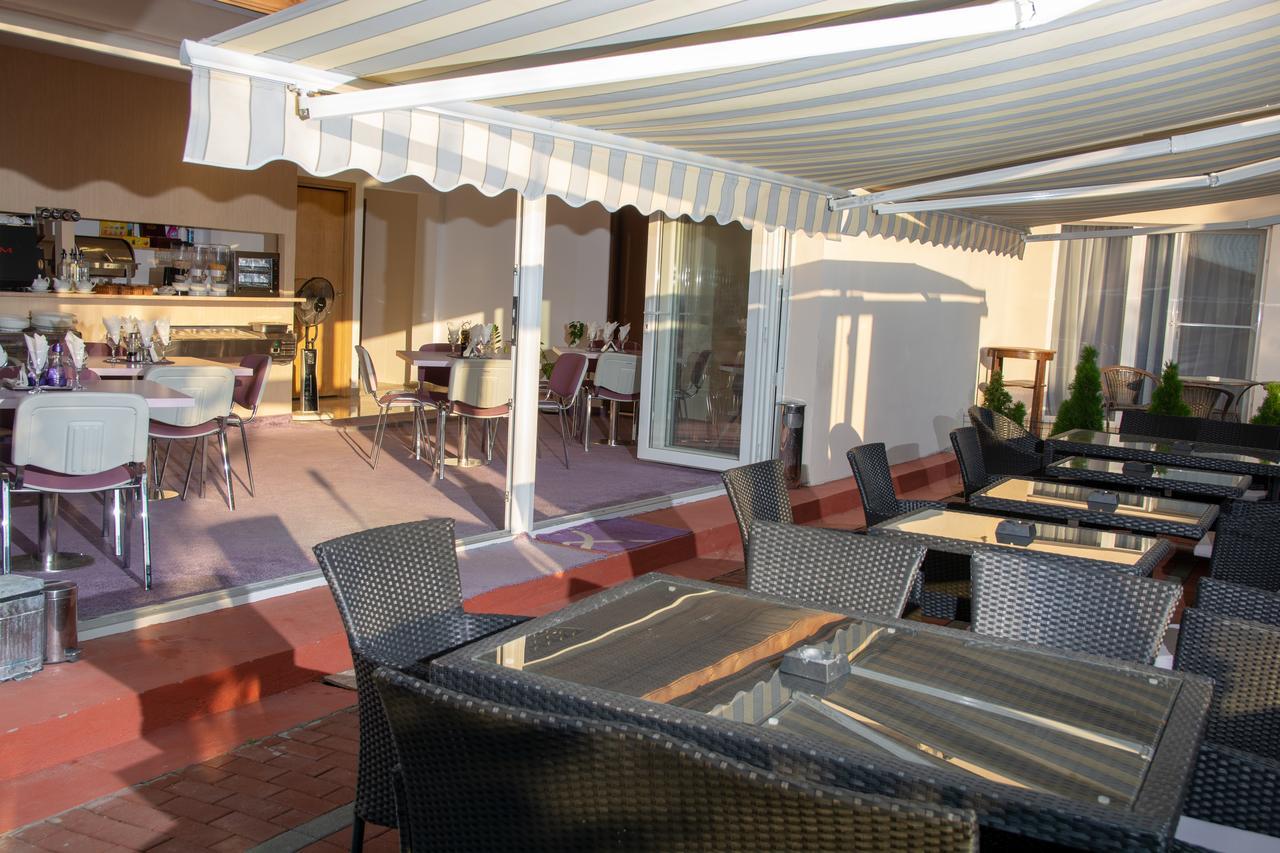 Iris Boutique Therme & Bucharest Otopeni Airport Dış mekan fotoğraf